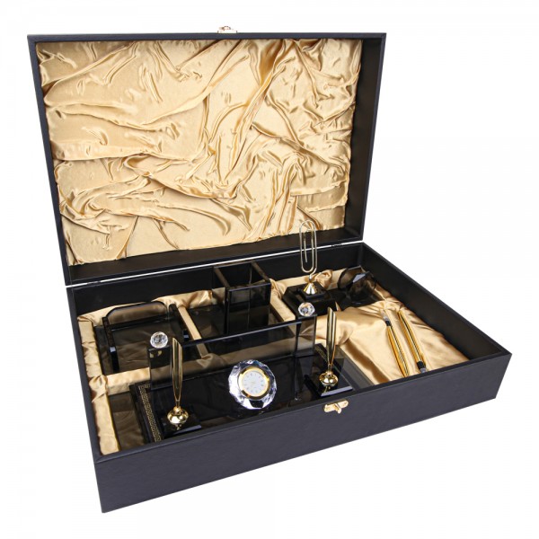 Ps-3236 Güzelyaka Kri̇stal Masa Seti̇